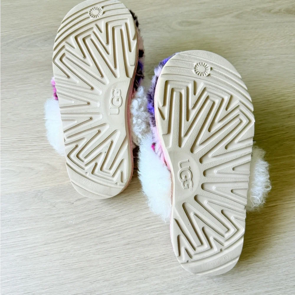 UGG Fluff Yeah Slide Slippers Kids Size 2 Pink Purple Tie Dye Shearling